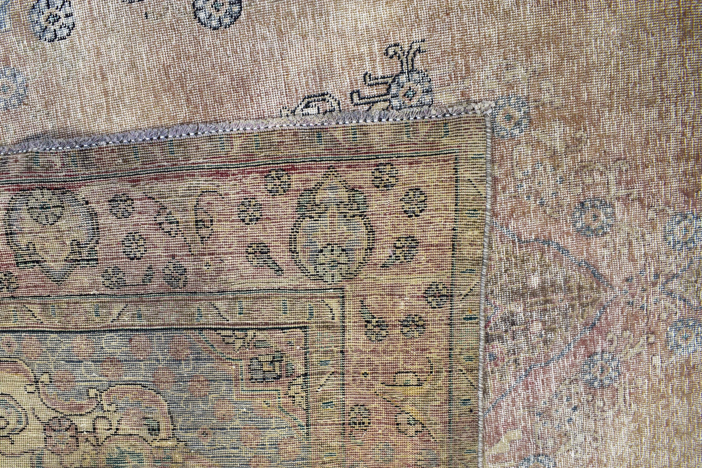 Vintage Distressed Persian Rug – Alabaster Patina