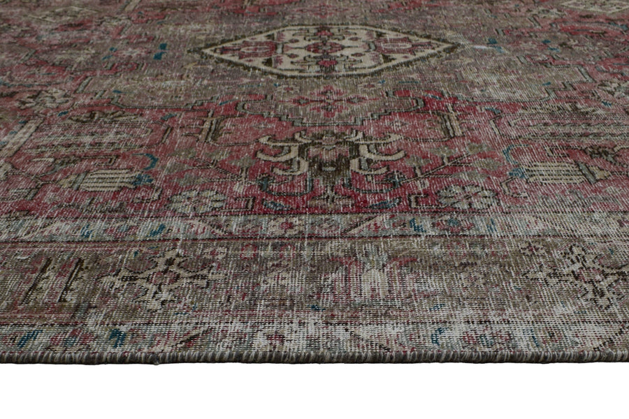 DISTRESSED Vintage Persian Rug, 213 x 290 cm