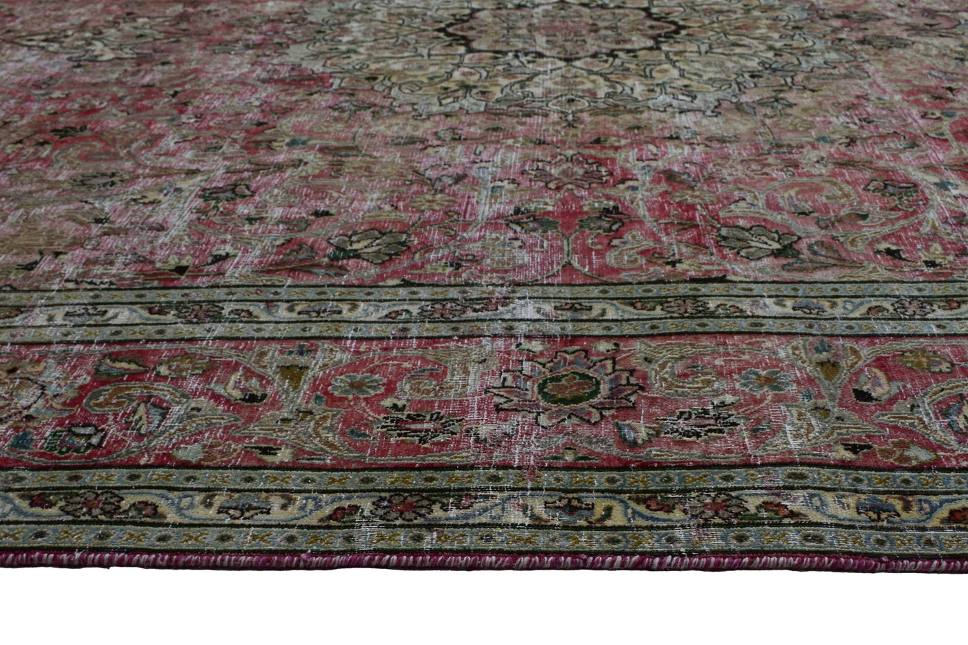 Vintage Distressed Persian Rug – Alabaster Mist