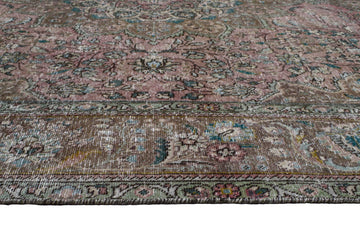 DISTRESSED Vintage Persian Rug, 290 x 378 cm