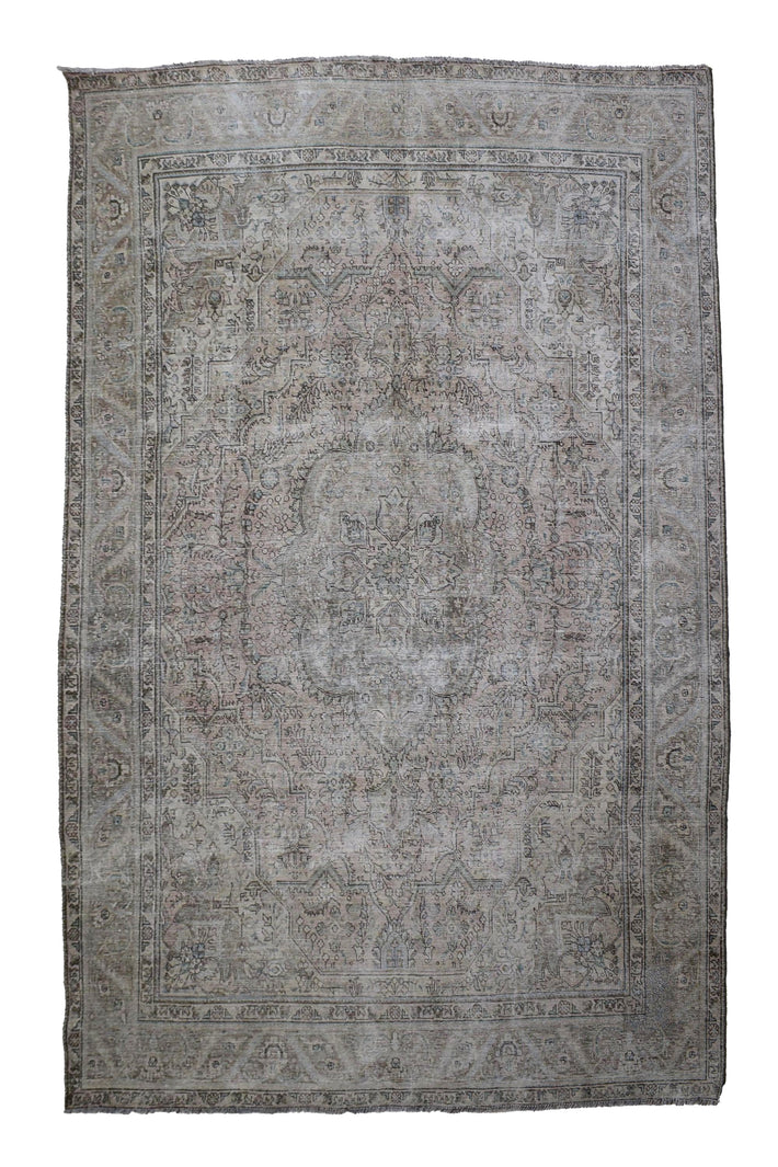 DISTRESSED Vintage Persian Rug, 290 x 383 cm