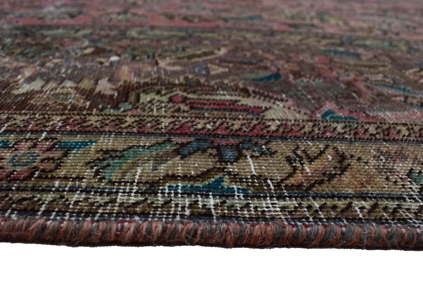 Vintage Distressed Persian Rug – Wheat Mist
