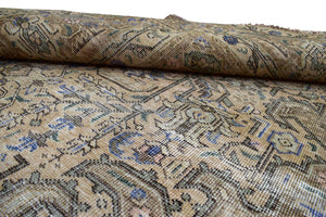 DISTRESSED Vintage Persian Rug, 292 x 377 cm