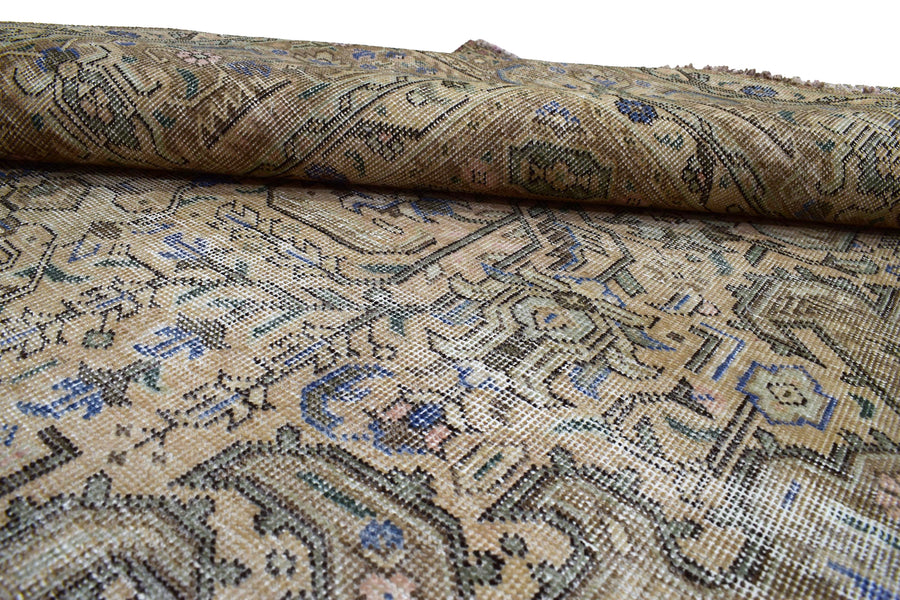 DISTRESSED Vintage Persian Rug, 292 x 377 cm