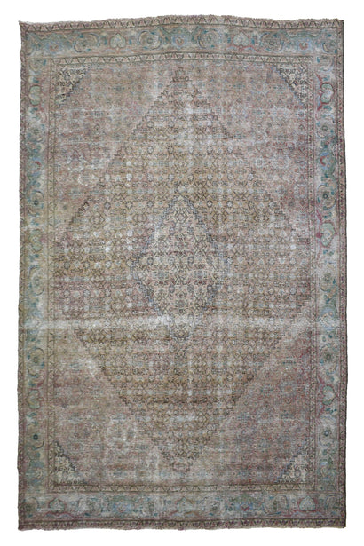 DISTRESSED Vintage Persian Rug, 280 x 409 cm