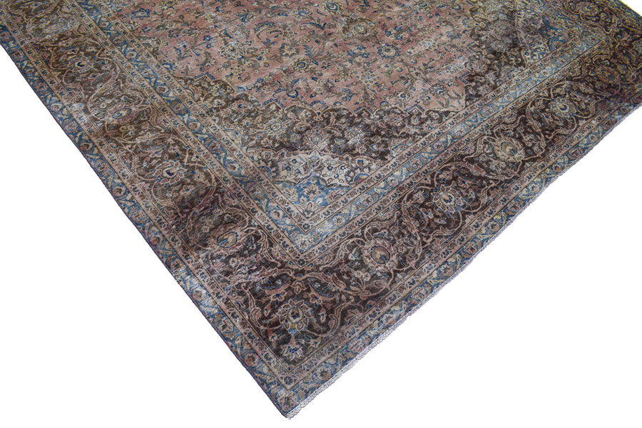 DISTRESSED Vintage Persian Rug, 282 x 381 cm