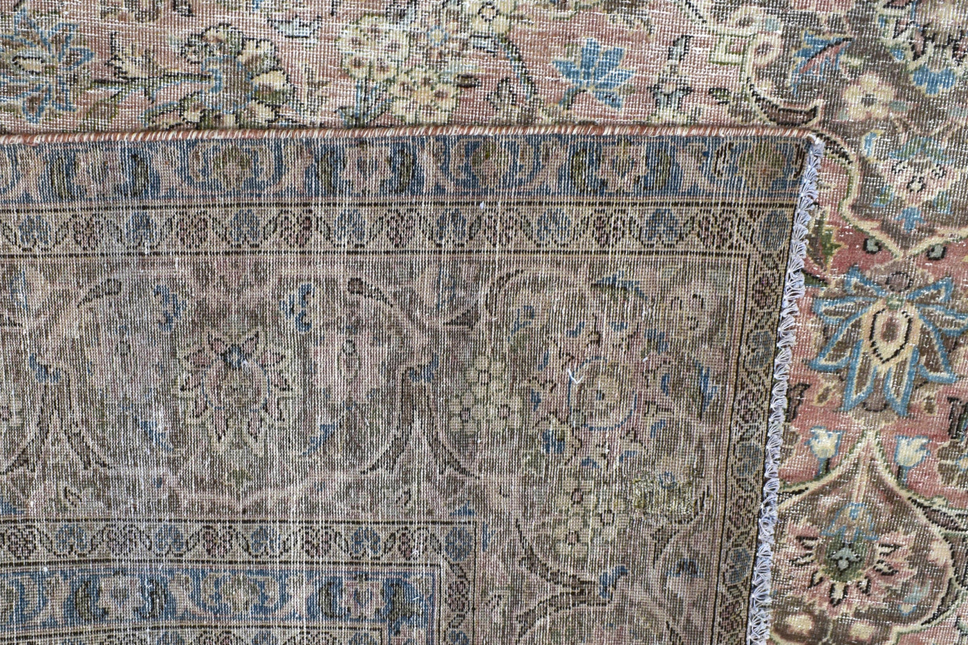 Vintage Distressed Persian Rug – Wheat Drift