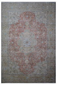 Distressed hand knotted vintage Persian rug 305x383 cm with faded coral field and ornate central medallion