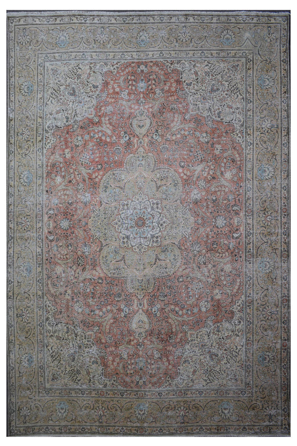Distressed hand knotted vintage Persian rug 305x383 cm with faded coral field and ornate central medallion