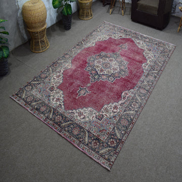 DISTRESSED Hand Knotted Vintage Persian Rug, 192 x 290 cm (Clearance)